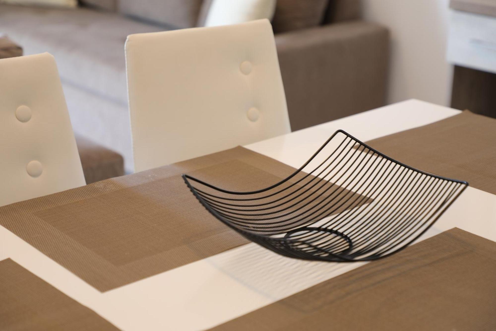 Saranda Apartaments Meta Екстериор снимка